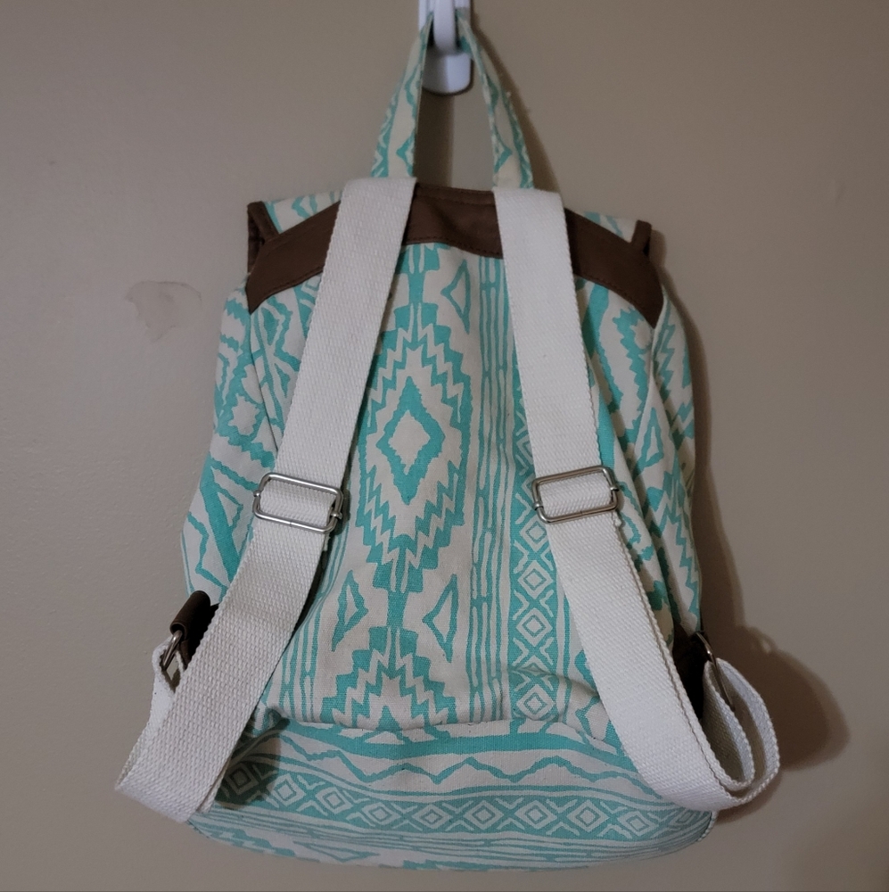 Ethnic Mint Drawstring Backpack - Picture 4 of 6
